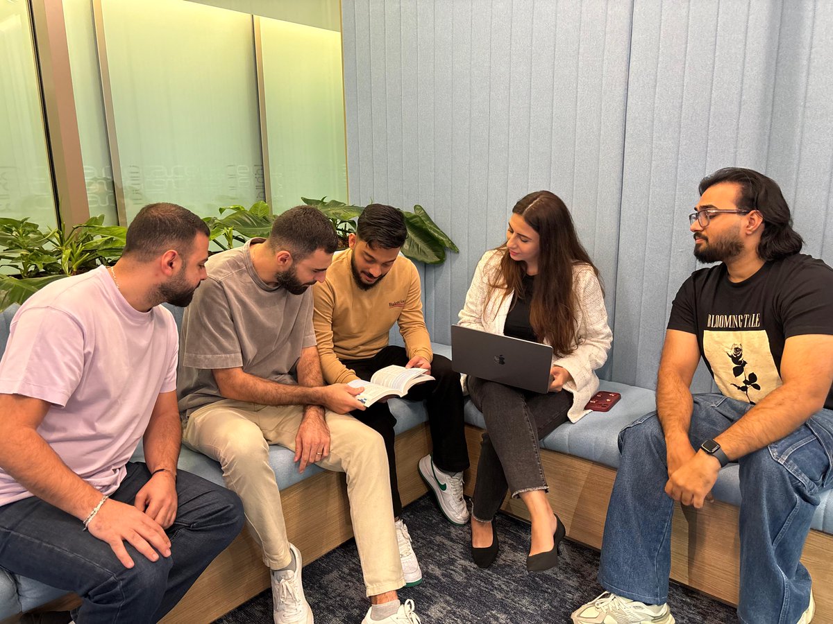 💼💪 Behind every happy client is this bunch of passionate, driven, and unstoppable sales stars who make it all happen. 🚀

Want to be a part of this dynamic team?

Check out our open positions: lnkd.in/dyfYmiZu