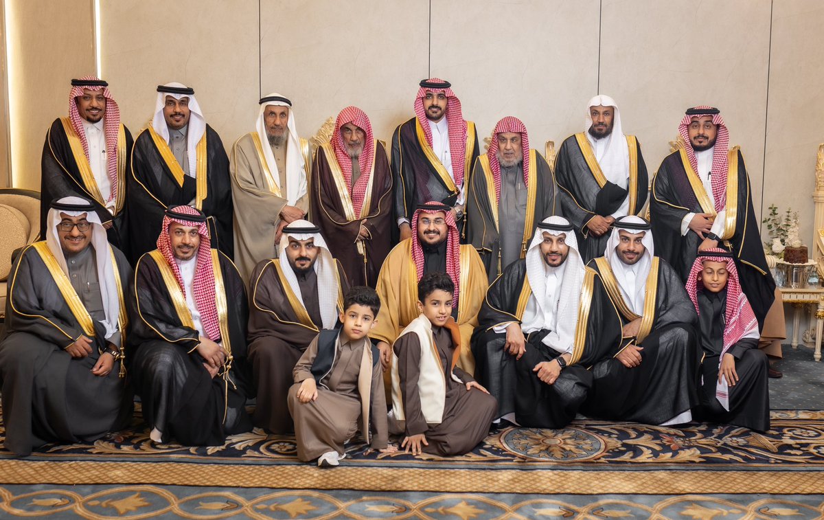 alsayeh_m's tweet photo. في مساء يوم الإثنين 6-7-1446هـ
وفي مدينة الدمام احتفلنا بزواج ابن العم فهد بن إبراهيم السايح التميمي على كريمة الأخ خالد بن عايد الحميان الشمري بارك الله لهما وبارك عليهما وجمع بينهما في خير بحضور سيدي الوالد والعمام والأقارب والأصدقاء شكراً لكل من شاركنا فرحتنا . https://t.co/lCE4TtqaMc
