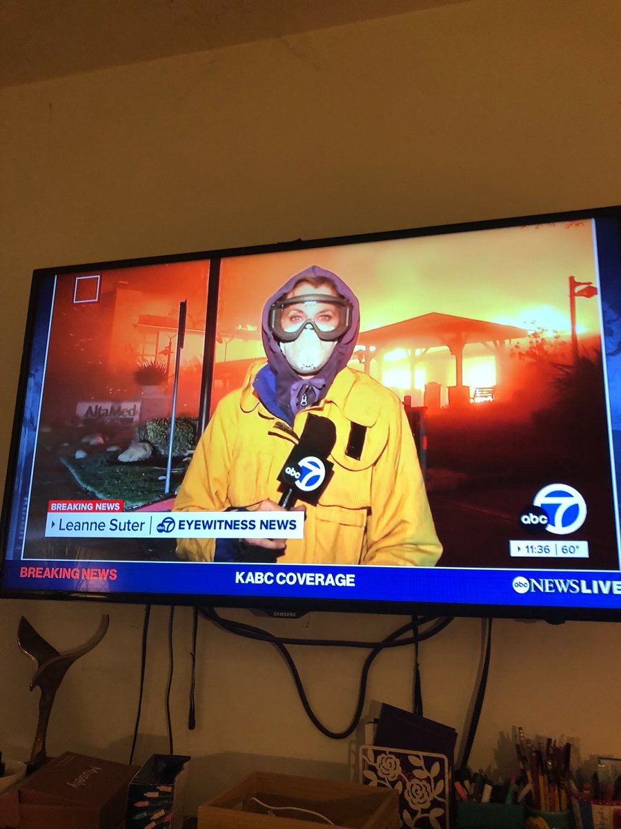 And #eatonfire all the channel 7 reporters live on the scene are women