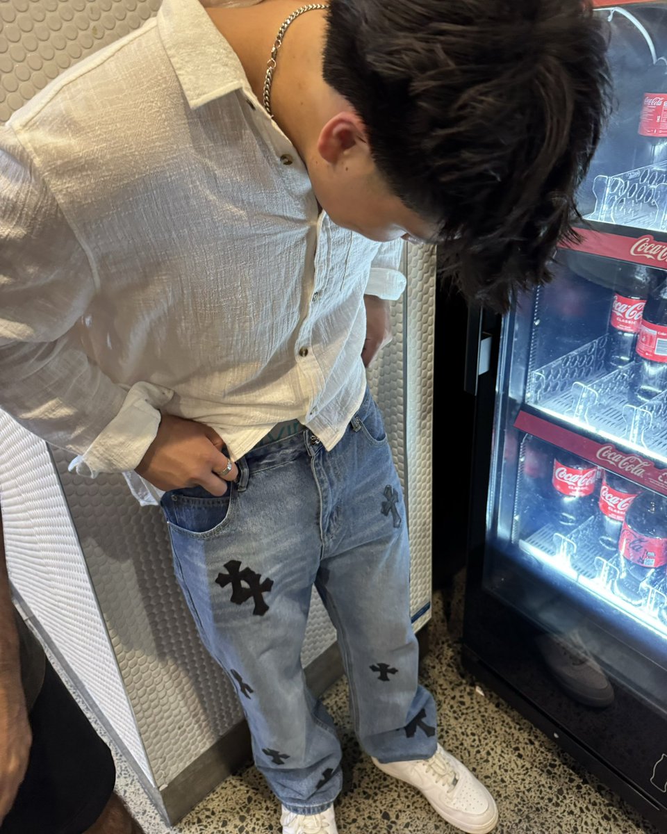 _Sam_Ecom's tweet image. POV: You made $14,653.23 in 1 day at 20 years old!

I used to struggle with $1k days, but a few changes completely leveled up my game.

Want to learn my branded dropshipping strategies?

Comment &amp;amp; retweet for a FREE guide to make money like this!