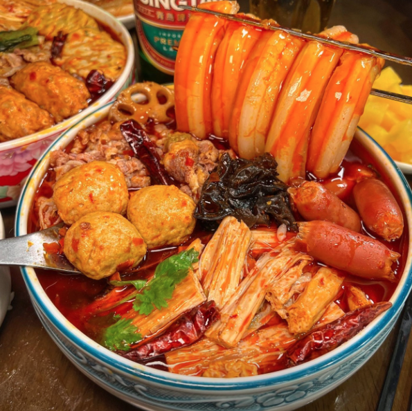 mainichi_kr's tweet photo. ˗ˏˋ🇰🇷江南の絶対に失敗しないお店④選ˎˊ˗

🍜마유유 마라탕(マユユマラタン)
📍강남구 강남대로94길 27 2층

🦑너무한육회연어(やりすぎユッケサーモン)
📍강남구 강남대로98길 28 1층

🥩육미안(肉美安)
📍강남구 강남대로106길 9 1층

🍲떡도리탕(トットリタン)
📍강남구 테헤란로1길 28-9 1층 https://t.co/SkGuWBFKMG