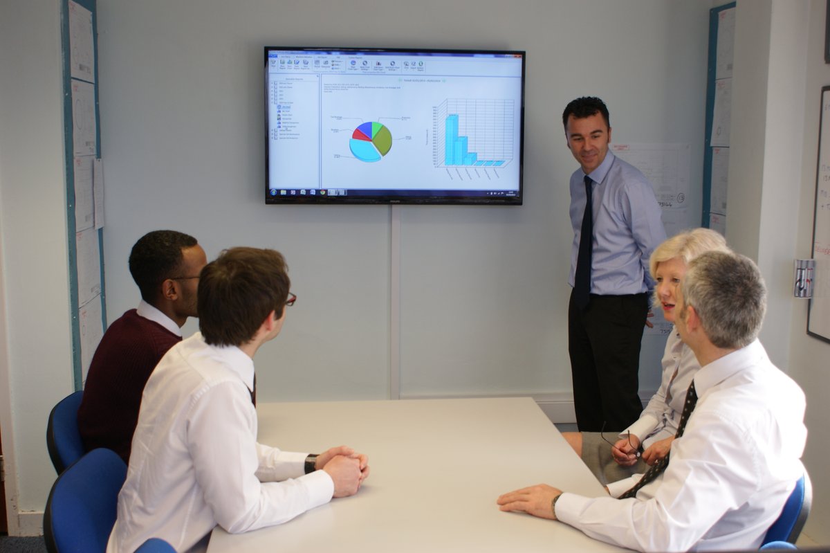 Looking back and pushing forward.

We're starting the day with a meeting to reflect on 2024 and set even bigger goals for 2025. Our focus is on driving productive collaboration, learning from experiences and keeping the momentum strong. Let's get cracking! 💪

#Teamwork #UKmfg