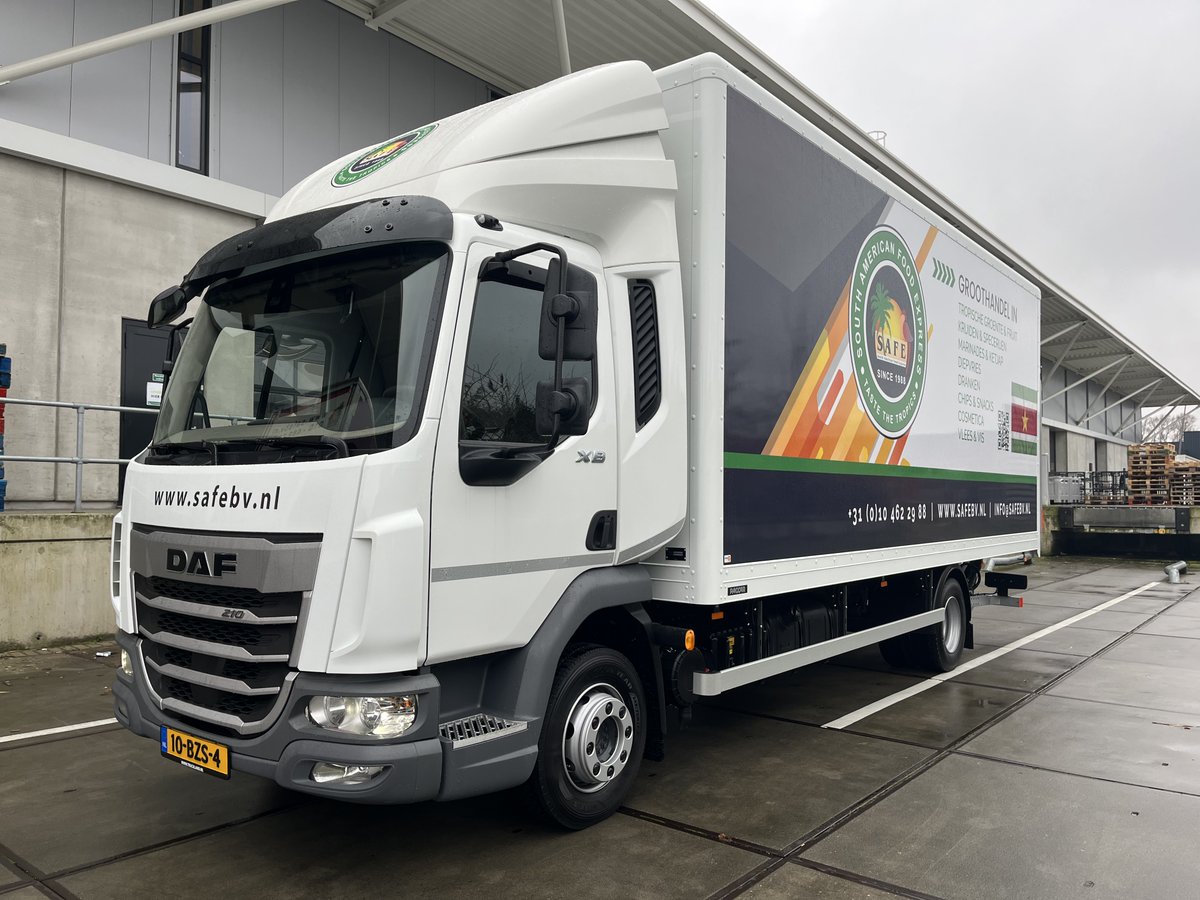 Nieuwe aanwinst voor: South American Food Express BV🔑:
DAF XB 210 FA 12t. met gesloten Plywood laadbak en laadklep💥

Namens Truckland wensen wij de chauffeurs veel rijplezier toe!🚛

#DAFNederland #Truckland #XB