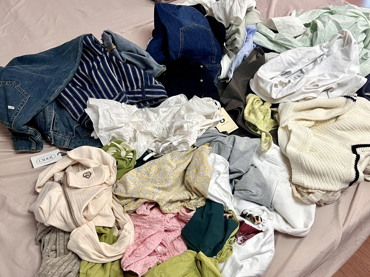 itsmeuiui's tweet photo. งานอจ. งานแฟชั่นน่ารักๆ มือ 1,2🧸📫
10 20 พอคับ เต็มห้องละ

ลงวันนี้ดึกๆ เดี๋ยวมาเรียกค่า📦

ค่าส่ง 40/+10
รี+ปัก ‼️ ลด 5 ฿

#ส่งต่อcintage #ส่งต่อเสื้อผ้า #ส่งต่อเสื้อผ้ามือ2 #ส่งต่อเสื้อผ้ามือสอง #ส่งต่อcintage #onniiroom #stylistshop https://t.co/7z9la2aaqx