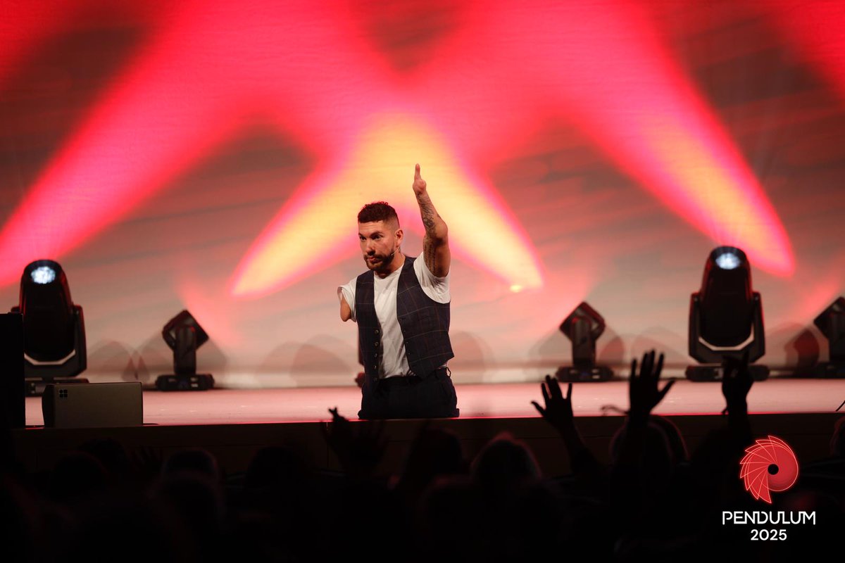 Pendulum Summit (@pendulumsummit) on Twitter photo Our first speaker is Nick Santonastasso <a href="/Chin_Status/">Nick Santonastasso</a>, an amazing man with a passion matched only by his determination to not let his physical circumstances limit his desire to achieve his life goals. #pendulumsummit Our first speaker is Nick Santonastasso <a href="/Chin_Status/">Nick Santonastasso</a>, an amazing man with a passion matched only by his determination to not let his physical circumstances limit his desire to achieve his life goals. #pendulumsummit