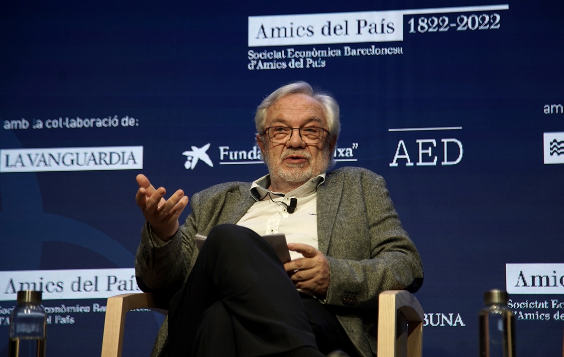 Comença el segon trimestre a escoles i instituts del país i aprofitem per recuperar la conversa sobre #educació i el paper dels #docents a Catalunya amb Joan Manuel del Pozo (<a href="/conselleducacio/">Consell Educació</a>) i <a href="/MasllorensEnric/">Enric Masllorens</a> (<a href="/amicspais/">Amics del País</a>)

🎥t.ly/tnZwJ