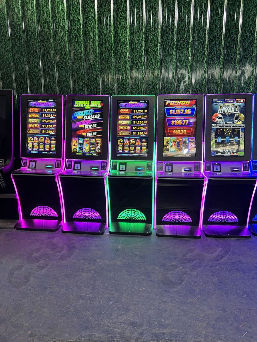 SevenZhou77's tweet image. US Popular 32 inch Vertical Slot Gaming Machine
wa.me/+8619124653905
#Slotmachine
#Gamecabinet
#Skillmachine
#Arcadegame
#slotgame
#slotgamemachine
Please feel free to contact me for more new games or machines
Seven Zhou
WhatsApp: +86 19124653905
Email: seven@csonegame.com