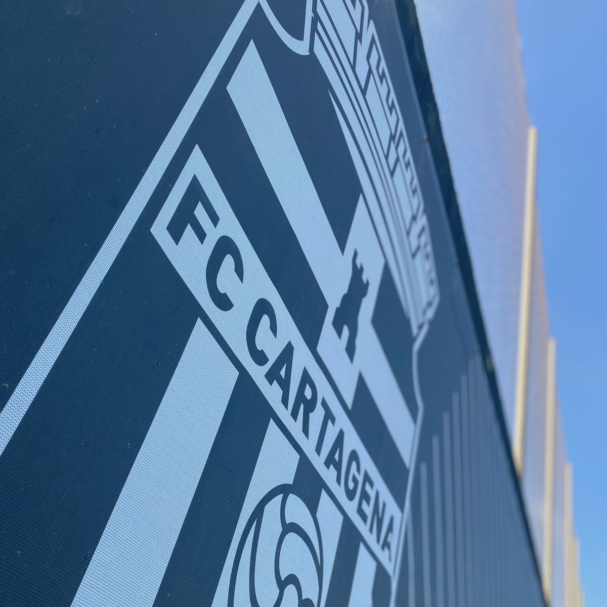 FCCartagena_efs's tweet photo. 📍Ciudad Deportiva José María Ferrer

El equipo se ejercita de cara al encuentro frente al @racingferrolsad https://t.co/wW7lyFucUf