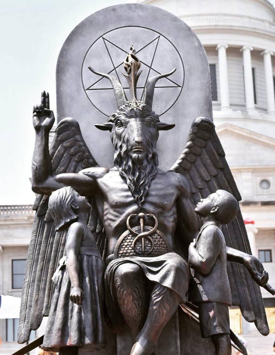 Satanevilofaltar (@guginmatt) on Twitter photo 
