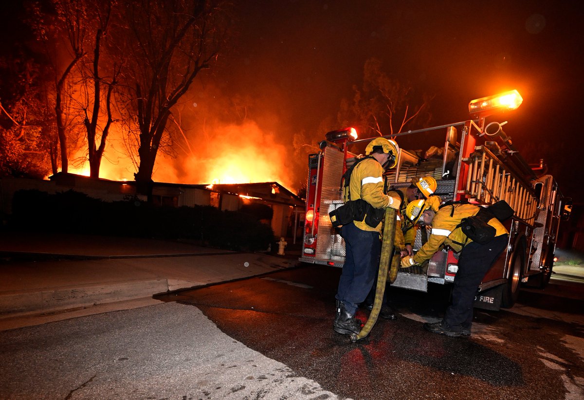 At least 20 homes (that is a conservative estimate) have been burned over night in the Hastings Ranch area of Pasadena from the #eatonfire