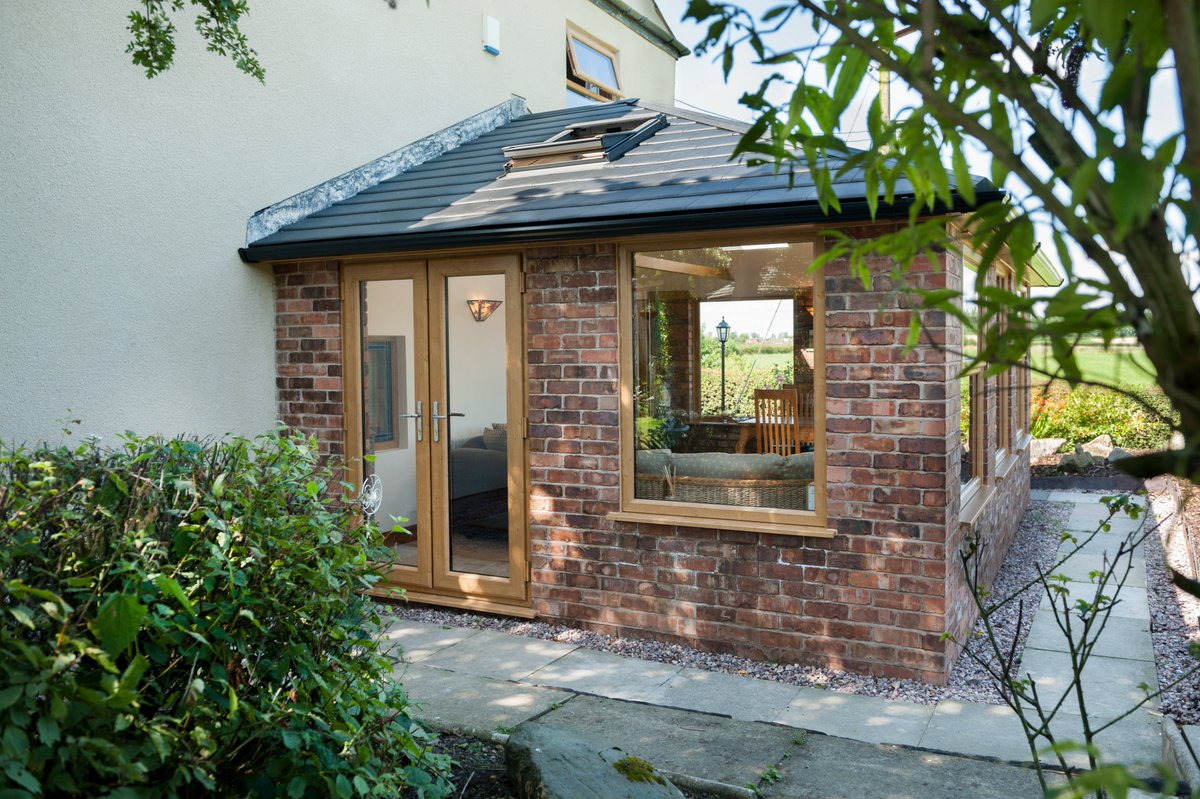 Why Installers Are Choosing the Prefix WARMroof® System 
prefixsystems.co.uk/trade/news/08-…