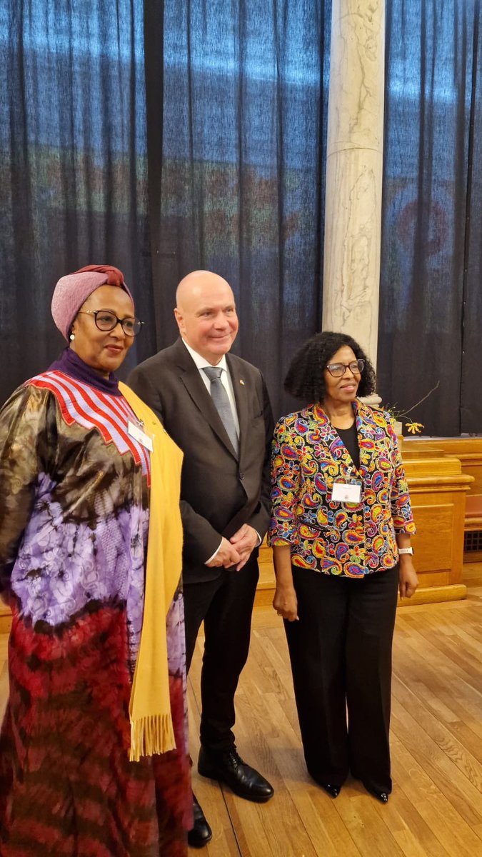 Yesterday, H.E. Amb. Margaret . M. Otteskov , met with  The Danish Speaker of Parliament : Soren Gade together with  H.E. Fikile Sylvia Magubane, Ambassador of South Africa in Denmark at  the Danish Parliament Annual Reception given in honor of the Diplomatic Corps .
