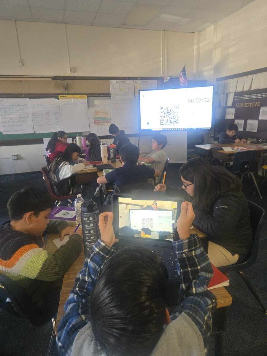 RufinoMendozaES's tweet image. Ms. Wright’s 5th graders are mastering the art of finding products using whole numbers and fractions! ✨ A special shoutout to Mr. Wengert for his incredible co-teaching support. #MathMagic #Teamwork @katy_anne_myers @zumaya_maricruz @dbenavidez2 @gracie_guerrero