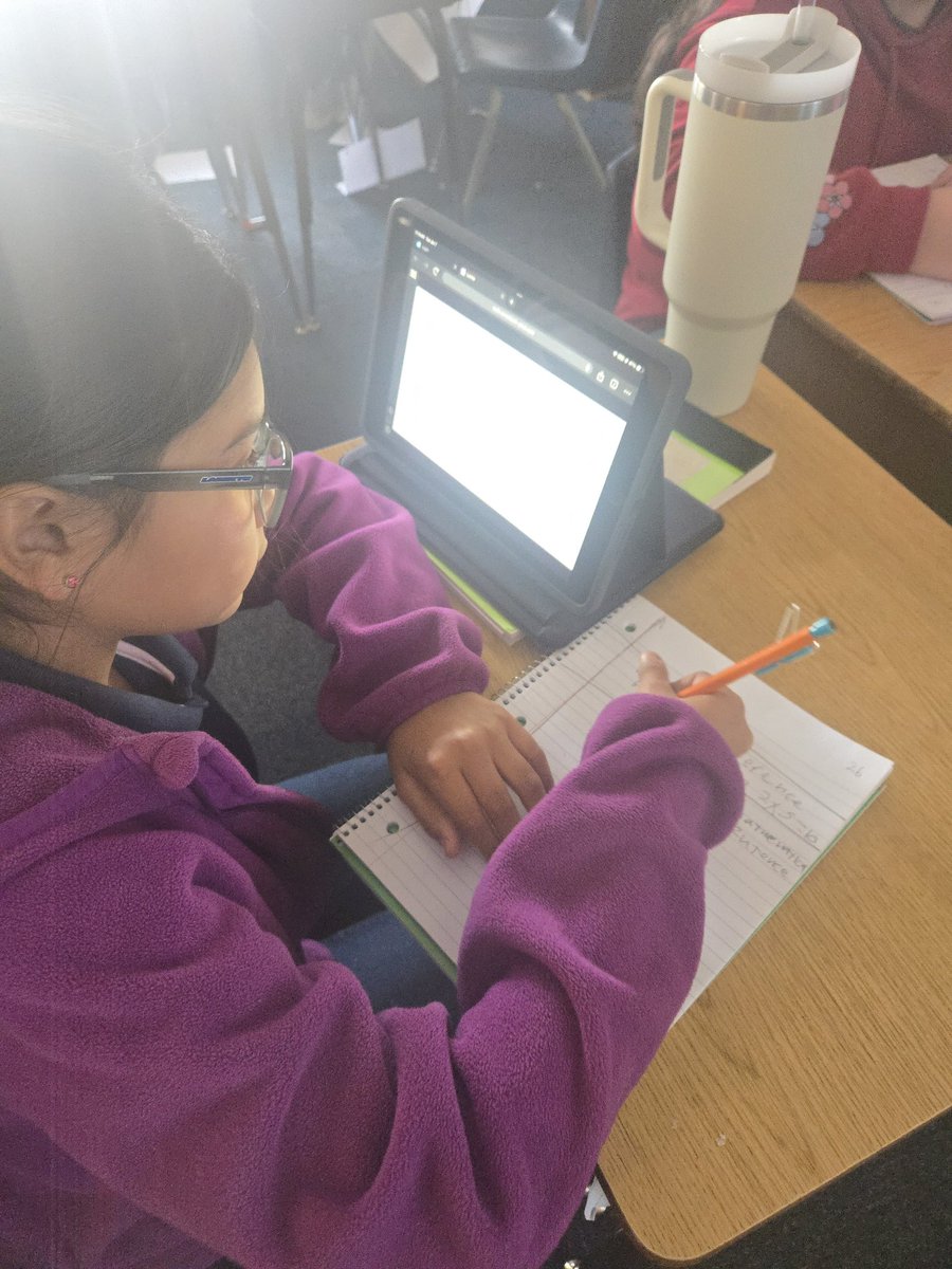 RufinoMendozaES's tweet image. Ms. Wright’s 5th graders are mastering the art of finding products using whole numbers and fractions! ✨ A special shoutout to Mr. Wengert for his incredible co-teaching support. #MathMagic #Teamwork @katy_anne_myers @zumaya_maricruz @dbenavidez2 @gracie_guerrero