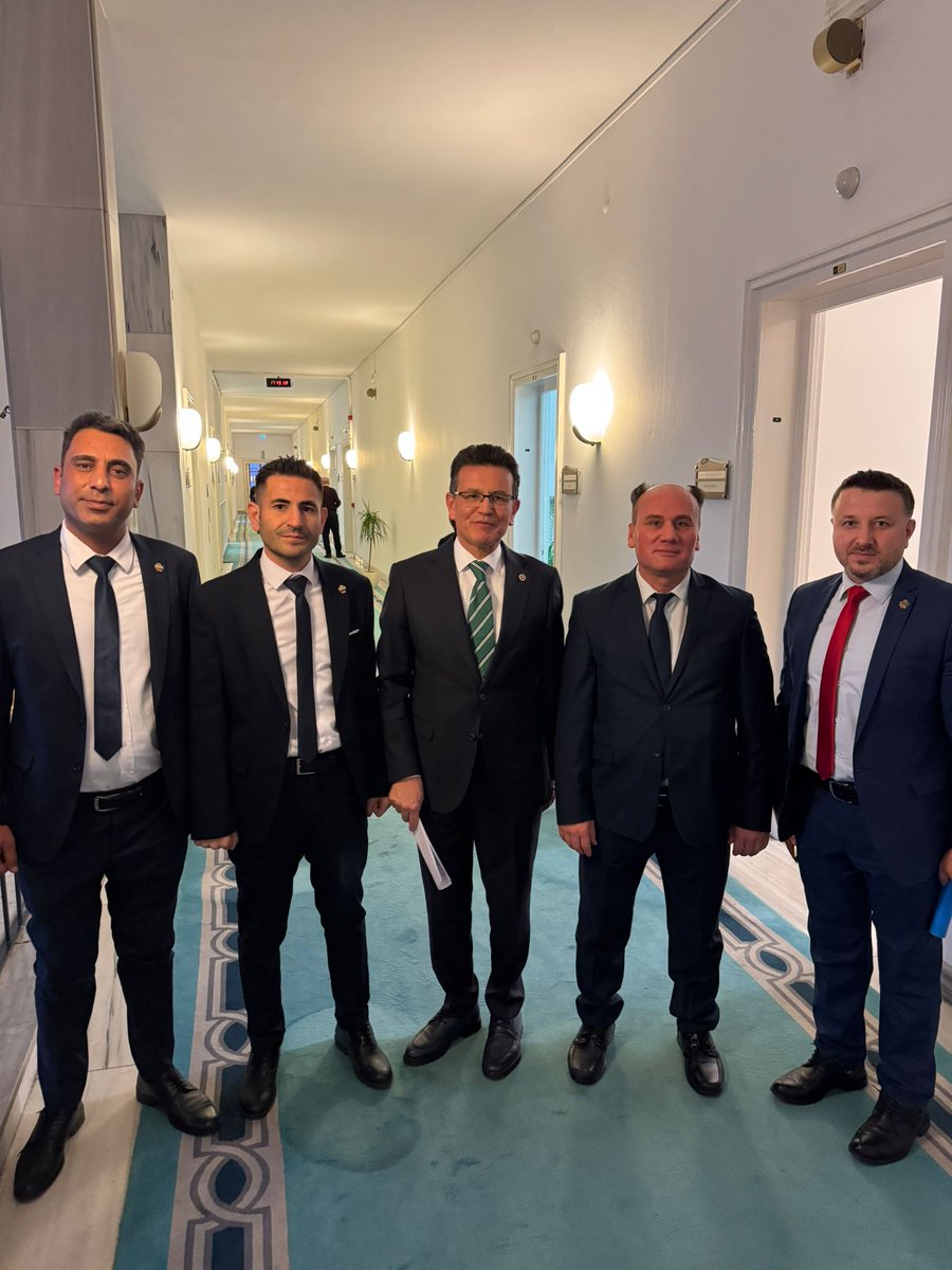 Yardımcı Hizmetler Sınıfı Eğitim Sendikası (@yhsegitimsen) on Twitter photo Akparti Antalya milletvekili sayın <a href="/atayuslu/">Atay USLU 🇹🇷</a> Gazi meclisimizde bizleri ağırlamıştır. Yapılan çalışmalara desteklerinden ve misafirperverliğinden dolayı teşekkür ederiz <a href="/yhsegitimsen/">Yardımcı Hizmetler Sınıfı Eğitim Sendikası</a> <a href="/YhsBuroSen/">Yardımcı Hizmetler Sınıfı Büro Sendikası</a> <a href="/yhsplatform/">Yardımcı Hizmetler Sınıfı Platformu</a> <a href="/YhsPlatformu/">Yardımcı Hizmetler Sınıfı Platformu</a> <a href="/yardimcihizmet1/">Yardımcı Hizmetler Sınıfı DERNEĞİ</a> Akparti Antalya milletvekili sayın <a href="/atayuslu/">Atay USLU 🇹🇷</a> Gazi meclisimizde bizleri ağırlamıştır. Yapılan çalışmalara desteklerinden ve misafirperverliğinden dolayı teşekkür ederiz <a href="/yhsegitimsen/">Yardımcı Hizmetler Sınıfı Eğitim Sendikası</a> <a href="/YhsBuroSen/">Yardımcı Hizmetler Sınıfı Büro Sendikası</a> <a href="/yhsplatform/">Yardımcı Hizmetler Sınıfı Platformu</a> <a href="/YhsPlatformu/">Yardımcı Hizmetler Sınıfı Platformu</a> <a href="/yardimcihizmet1/">Yardımcı Hizmetler Sınıfı DERNEĞİ</a>