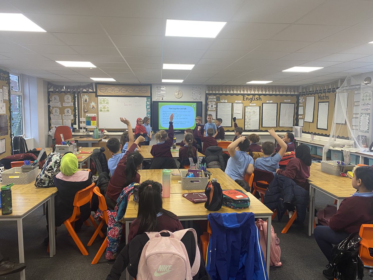 Y4 are leading their own <a href="/HelpPicture/">Picture News</a> collective worship #learninglovinggrowing