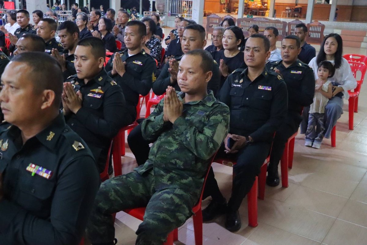 💂‍♀️🌈เป็นเจ้าภาพพิธีสวดพระอภิธรรมศพสมาชิกครอบครัวของกำลังพล

#หน่วยเฉพาะกิจกรมทหารราบที่25