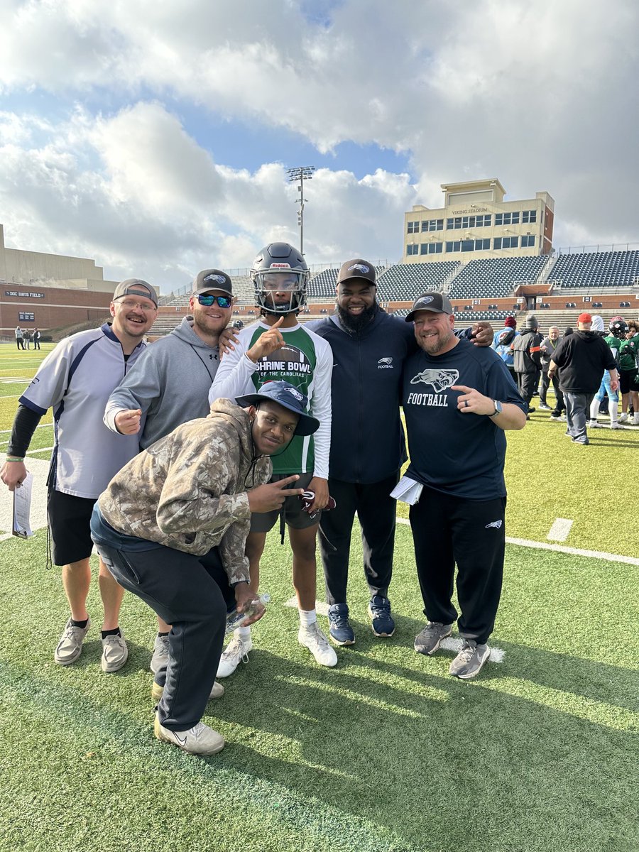 Todd Willert (@coachwillert) on Twitter photo A Great way to end 2024!!! On to 2025 Eagle Nation!!! #Dare2BGreat <a href="/MRTDATL/">Corey “Mister” Blair</a> <a href="/thebrycebaker2/">Bryce Baker</a> <a href="/_MurryJ/">Jaylin Murry</a> <a href="/JPG14Peter/">James Gilchrist</a> <a href="/EFHS_Football/">East Forsyth Football</a> A Great way to end 2024!!! On to 2025 Eagle Nation!!! #Dare2BGreat <a href="/MRTDATL/">Corey “Mister” Blair</a> <a href="/thebrycebaker2/">Bryce Baker</a> <a href="/_MurryJ/">Jaylin Murry</a> <a href="/JPG14Peter/">James Gilchrist</a> <a href="/EFHS_Football/">East Forsyth Football</a>
