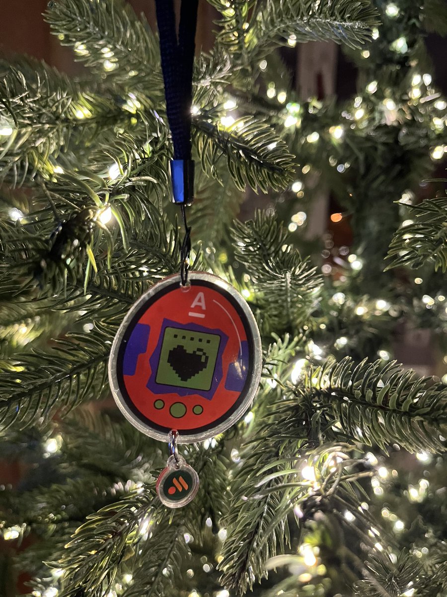 начала сегодня собирать свою коллекцию с этого брелочка🎄