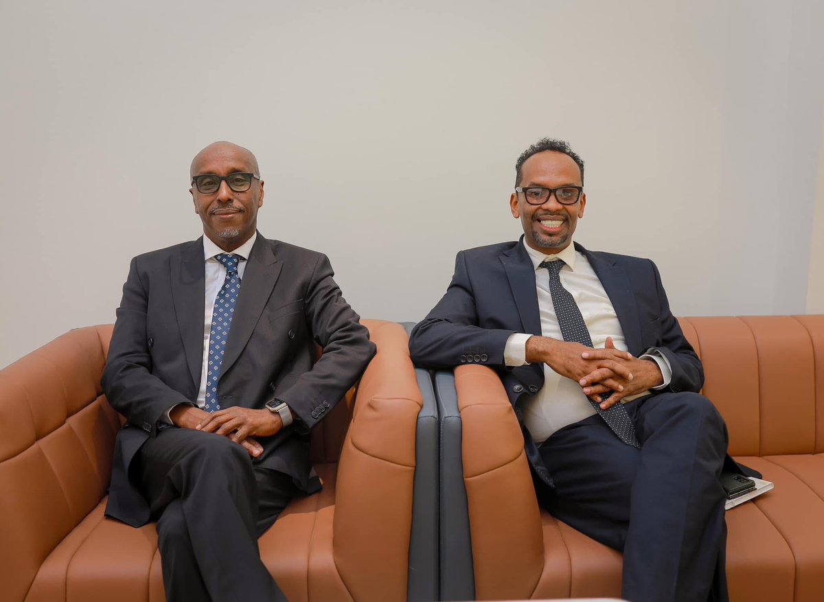 China's Ambassador to #Somalia, Wang Yu, met with Puntland President Said Abdullahi Deni in Bosaso. This comes after the hijacking of the Chinese trawler Liao Dong Yu 578 near Puntland's Eyl last month. The vessel, part of a Chinese fishing fleet accused of exploiting Somali