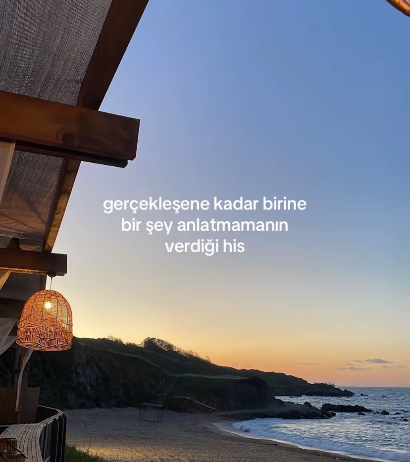 Alya (@alyareckles) on Twitter photo 