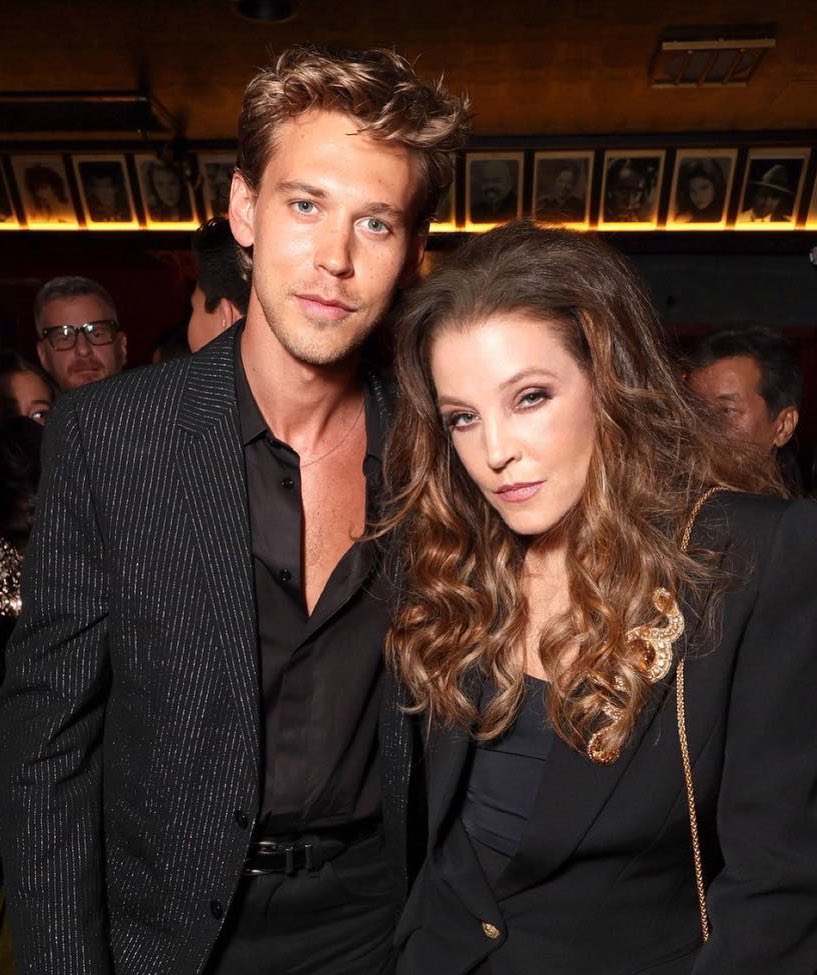throwbackab's tweet image. January 8th 2023 - Austin Butler, Riley Keough, Lisa Marie Presley and Baz Luhrmann at The Formosa Cafe in Los Angeles