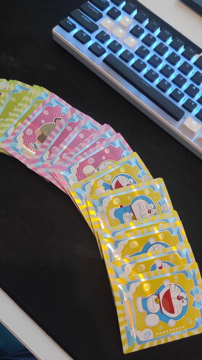 [Free Fun Reading]

Karna dah libur lama dan supaya lebih muggle, Kana mau adain free General Message untuk bulan Januari 2025. Pake kartu gacha Doraemon (serius ini). 

Syarat:
1. Komen 1 emoji bebas 
2. Mo share, like, repost opsional sabeb 😶‍🌫

Close: 
8 Jan, 22 : 00 WIB