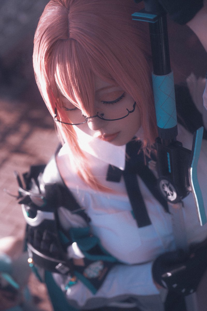 【cosplay】
ゼンレスゾーンゼロ｜月城柳
Zenless Zone Zero｜TsukishiroYanagi

青い月のように、太陽に照らされて。