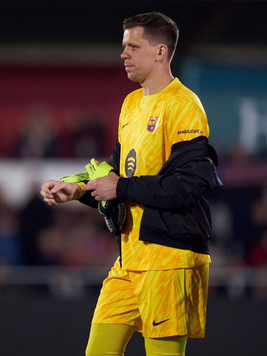 التفائل عندي مليون وطبعاً السبب الأول تشيزني
اول مره برشلونة هيلعب بحارس مرمى حقيقي