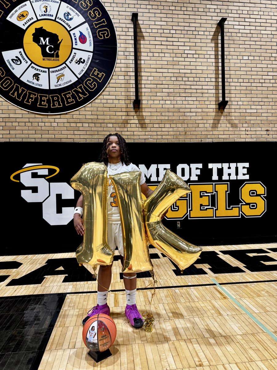 Laila.White26 (@biglaiii3) on Twitter photo Blessed to score my 1000th career point 🙏🏽 #roadto1k #juniorseason
<a href="/wisconsinpgcgbb/">Wisconsin PGC GirlsBB</a> <a href="/PGHWisconsin/">𝐏𝐫𝐞𝐩 𝐆𝐢𝐫𝐥𝐬 𝐇𝐨𝐨𝐩𝐬 𝐖𝐢𝐬𝐜𝐨𝐧𝐬𝐢𝐧</a> <a href="/AngelAthletics/">SCHS Athletics</a> Blessed to score my 1000th career point 🙏🏽 #roadto1k #juniorseason
<a href="/wisconsinpgcgbb/">Wisconsin PGC GirlsBB</a> <a href="/PGHWisconsin/">𝐏𝐫𝐞𝐩 𝐆𝐢𝐫𝐥𝐬 𝐇𝐨𝐨𝐩𝐬 𝐖𝐢𝐬𝐜𝐨𝐧𝐬𝐢𝐧</a> <a href="/AngelAthletics/">SCHS Athletics</a>
