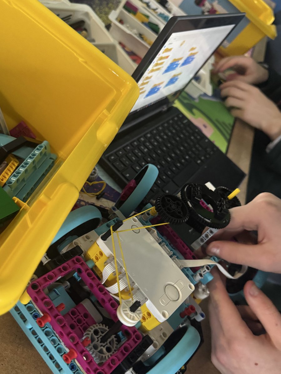 DHSB_MrScott's tweet image. Year 9 are creating subroutines to emulate an XOR gate in Python whilst others are preparing for Choices Evening programming robots and LEGO Spike creations @TrinketIO #GCSEComputerScience 💻 → #ComputerScience @dhsboys @raisingrobots @LEGO_Education