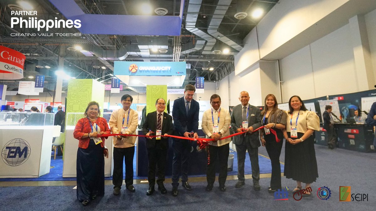 CITEMPh's tweet image. At #CES2025, PARTNERPhilippines highlighted the products, services, and innovations of eight tech and allied companies from the country, all showcasing excellence in the industry.

CES 2025
📅 7-10 Jan 2025
🌎 Las Vegas, USA

Learn more: citem.ph/p/56b62f