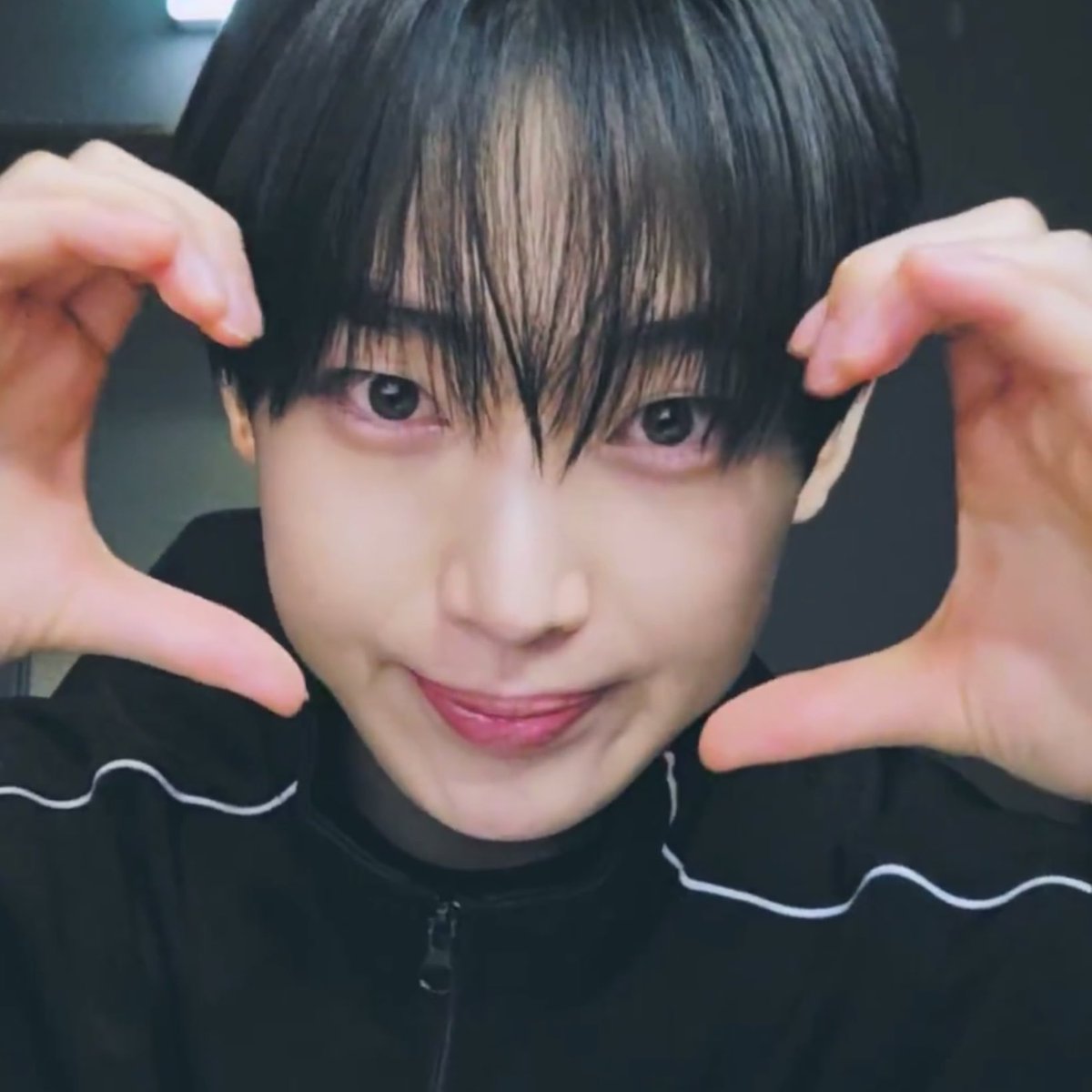 sunoos_fool's tweet photo. …🖤 https://t.co/f1kOertJQX