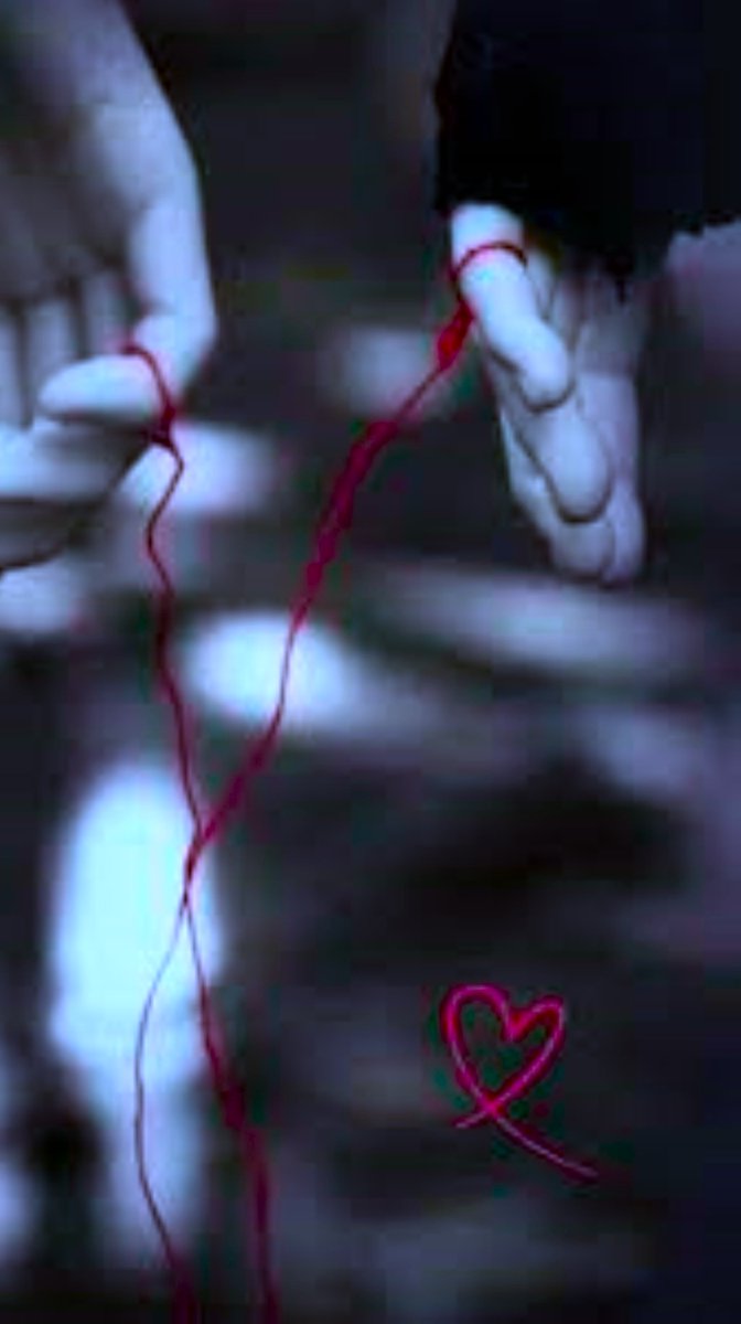 AppassionataMe's tweet image. Un filo rosso,questo è quello che ho sempre creduto,un filo #rosso lega le #persone importanti,quelle che non puoi evitare d’incontrare nella  #vita.

Diana Pellegrino
#TuttoSuUnFilo #VentagliDiParole