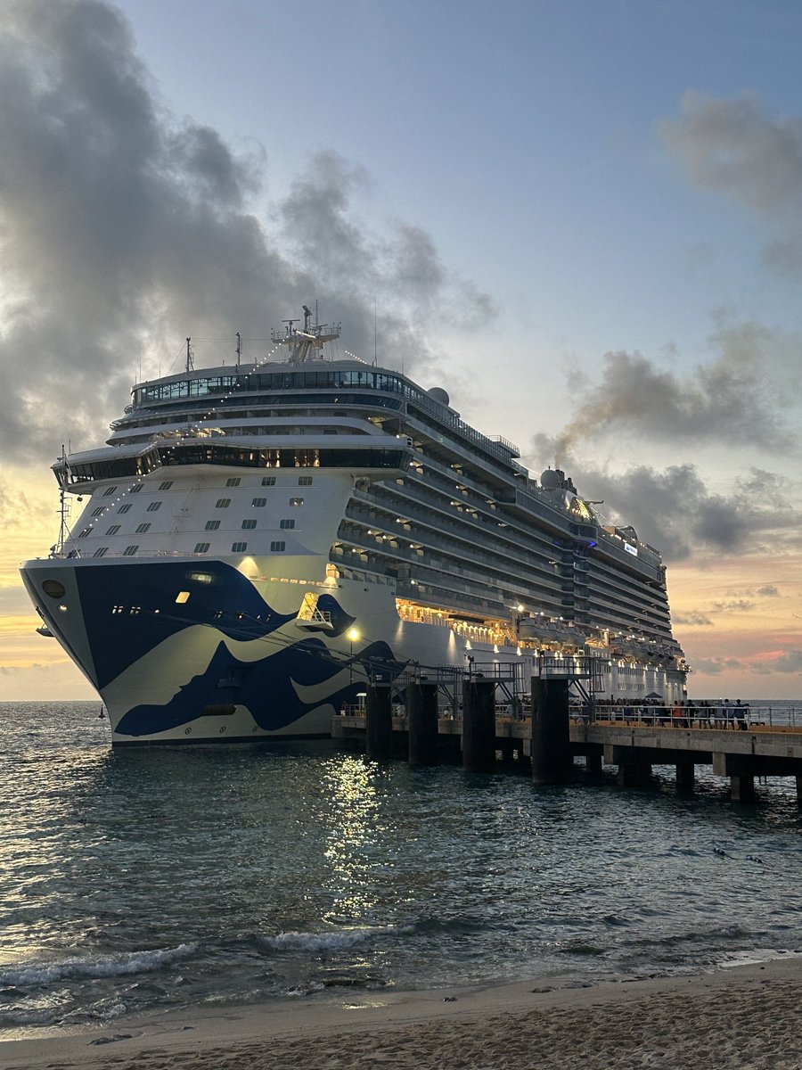 Back to our ship for the last time for our last day at sea #enchanted princess ⁦<a href="/PrincessCruises/">Princess Cruises</a>⁩