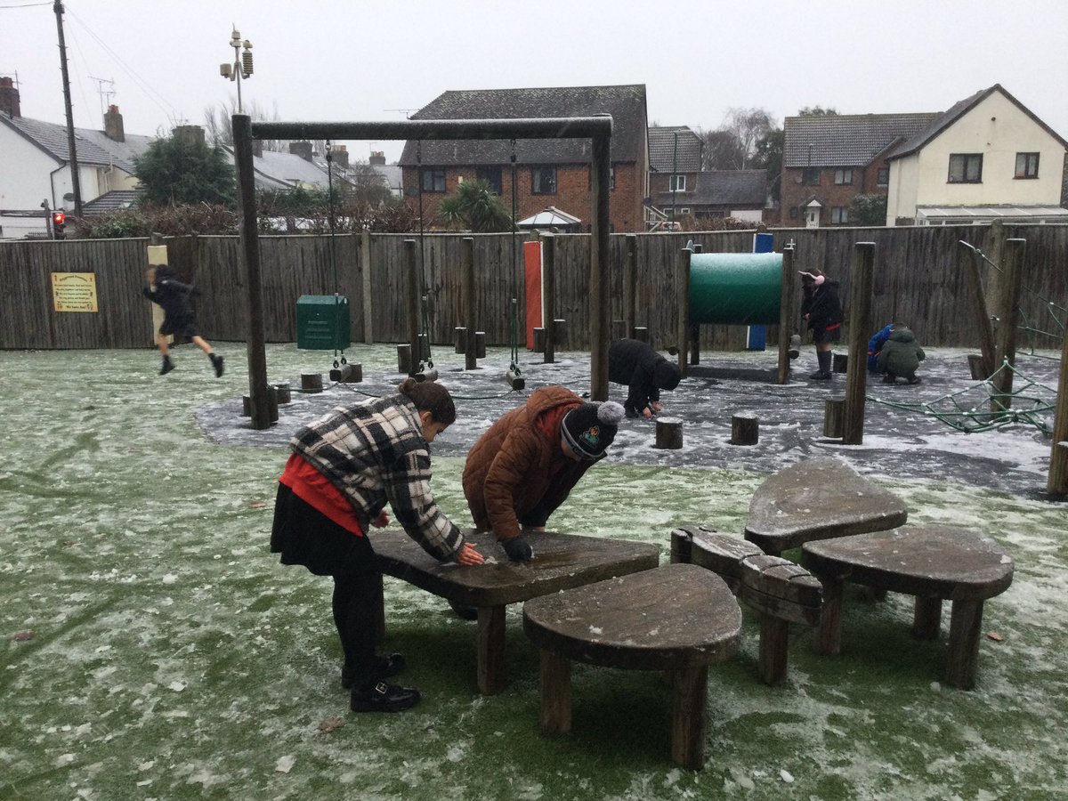 LyminsterEvents tweet media