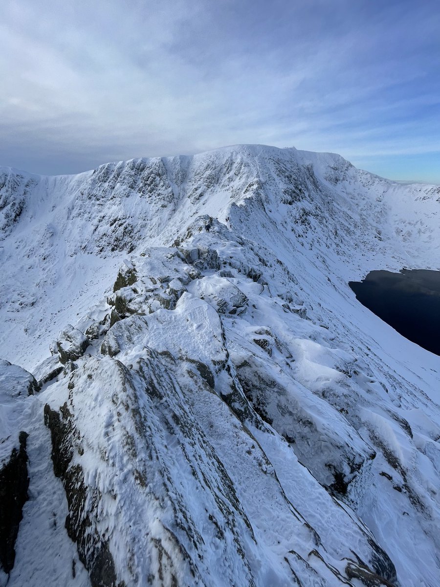 Pristine winter conditions on Helvellyn and across the region today! The perfect winter day on the fells, does it get any better?!