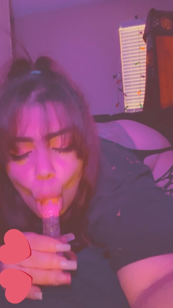 bratty_is's tweet photo. I’m back to play with you 😈dm me 💦 https://t.co/3iqziXZARF