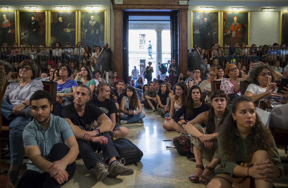 La Universitat de València convoca ajudes al PTGAS i PDI per impulsar la igualtat de gènere i la igualtat en la diversitat

El termini per lliurar les sol·licituds comença hui 8 de gener i acaba el proper 31 de gener de 2024 

Bases i sol·licituds:   uv.es/igualtat