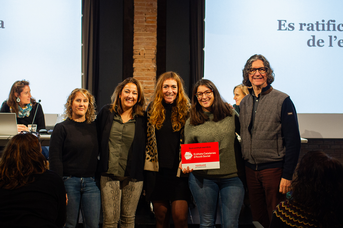 Actua Cooperativa (@actua_coop) on Twitter photo 🎉 FORMEM PART D'<a href="/ecasacciosocial/">ECAS - Entitats Catalanes d'Acció Social</a>! 🎉
El 20/12 vam participar per primer cop a l'Assemblea de la Federació d'Entitats Catalanes d'Acció Social. 💡
Ratificades per unanimitat, comencem aquesta etapa per sumar forces en la lluita contra les desigualtats socials a Catalunya. 🚀💜 🎉 FORMEM PART D'<a href="/ecasacciosocial/">ECAS - Entitats Catalanes d'Acció Social</a>! 🎉
El 20/12 vam participar per primer cop a l'Assemblea de la Federació d'Entitats Catalanes d'Acció Social. 💡
Ratificades per unanimitat, comencem aquesta etapa per sumar forces en la lluita contra les desigualtats socials a Catalunya. 🚀💜