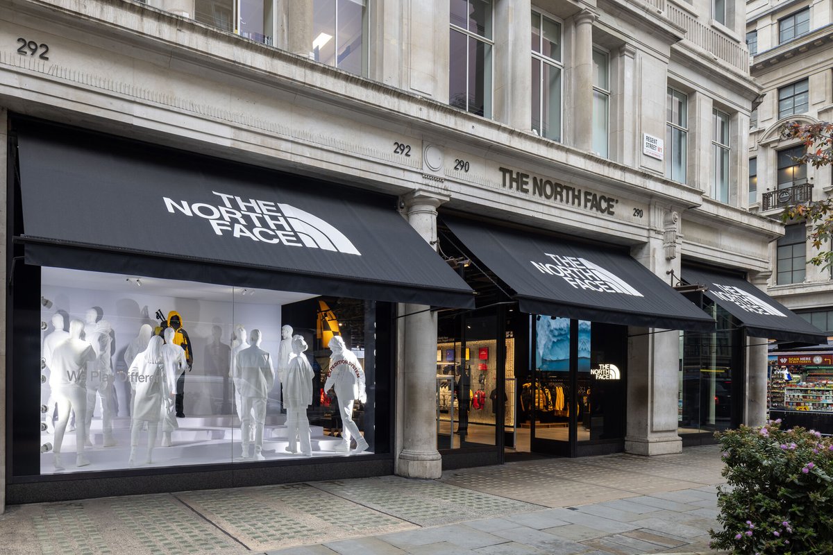 We’re proud to unveil our collaboration with <a href="/TheNorthFaceEU/">The North Face EU</a> on their stunning Regent Street flagship store in London, nominated as a finalist in the <a href="/DSAwardsGlobal/">DigitalSignageAwards</a>!

View the full case study here: moodmedia.com/gb/case-studie…

#TheNorthFace #InStoreExperience #RetailInnovation