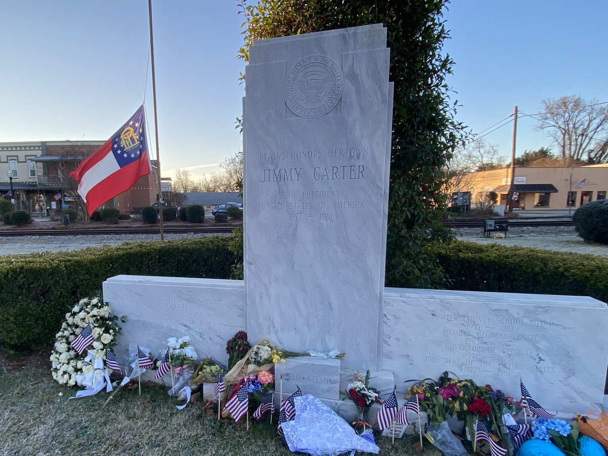 “Plains honors her own”

Memorial grows ahead of final days of #JimmyCarter state funeral