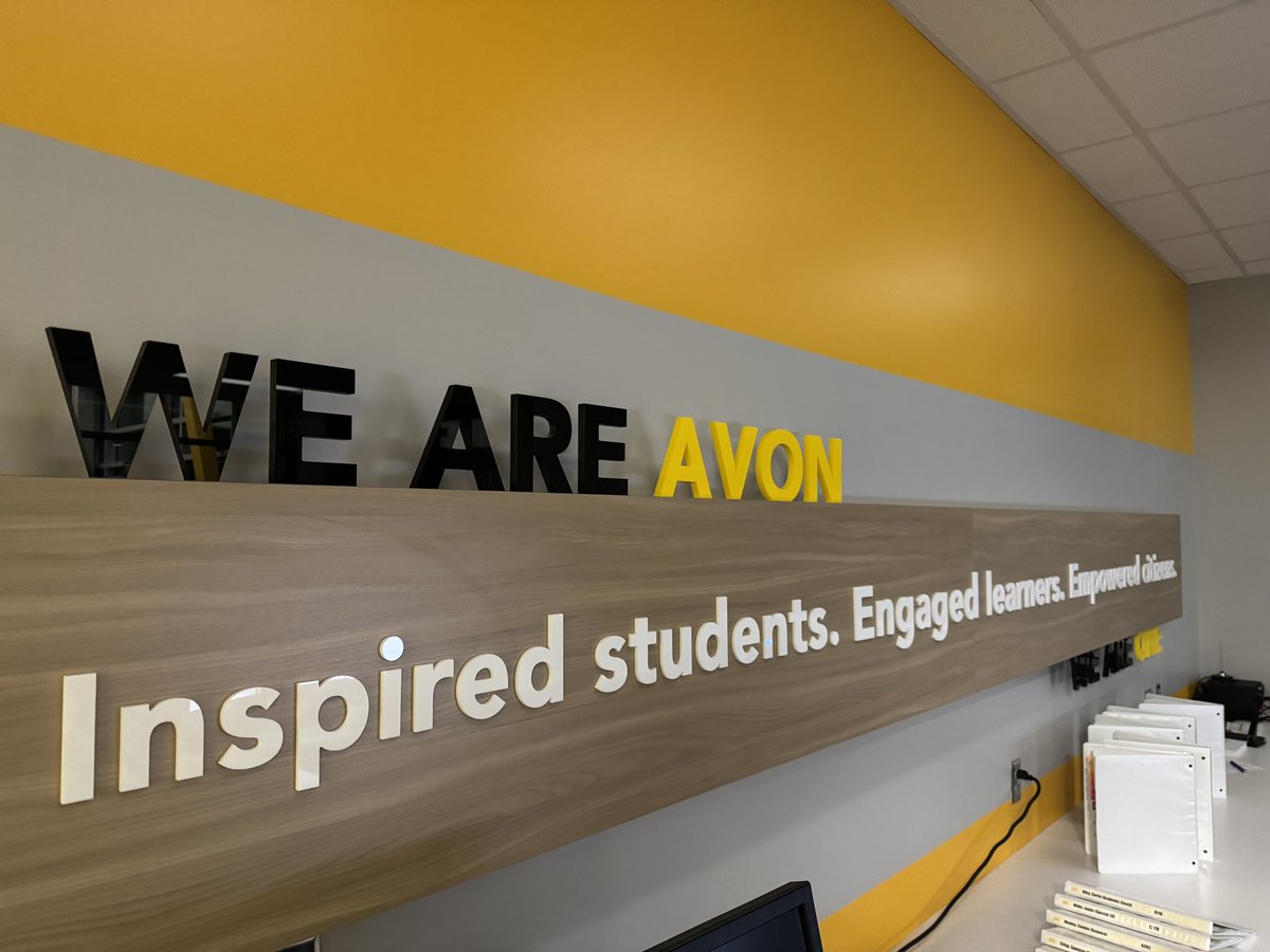 Enjoyed starting my day with the Avon HS Student Services team talking about #CareerCoaching services. Thanks for the invite! #CareerTechEd #collaboration