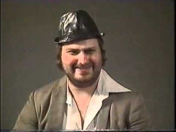 fedoraslayer420's tweet photo. @mixedmartialarx Hi Argo! Gonna watch this later, so apologies if this is answered in the interview. Was the look of Harrier inspired by swedish comedian Micke "Svullo" DuBois? I asked Luiga about this as well and he thought no. https://t.co/GHi1AgjXd0