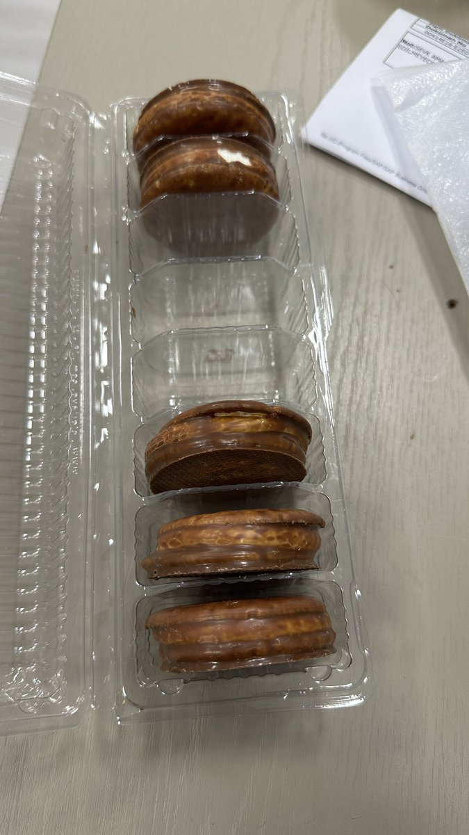 Selamlar Luppo,

Bu satın aldığım üründeki çikolata ile ilgili bir bilginiz var mı? Üretim bandınızda kalmış olabilir benim hakkım. <a href="/LuppoTr/">Luppo</a> <a href="/SolenKurumsal/">Şölen</a>