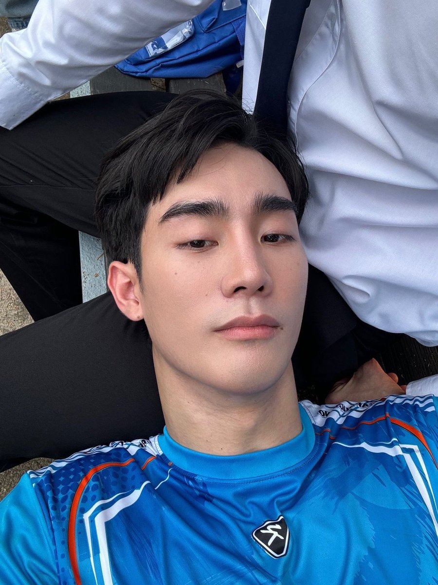 王, Ethan. tweet media
