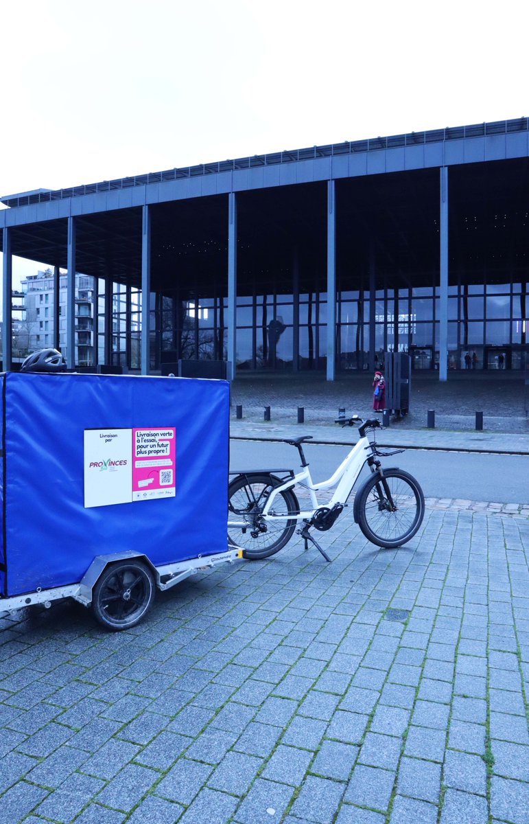 🌱 Des livraisons + vertes entre le <a href="/MinNantes/">MIN Nantes Métropole</a> et le centre-ville de #Nantes. C'est l'expérimentation menée avec le soutien de l'<a href="/ademe/">ADEME</a>, en partenariat avec <a href="/p_ulseon/">PulseON</a>, la SEMMINN, <a href="/ProvincesBio/">Provinces Bio</a>, Maison Berjac et Masse

🚴4 véhicules électriques sont testés linktr.ee/velimin