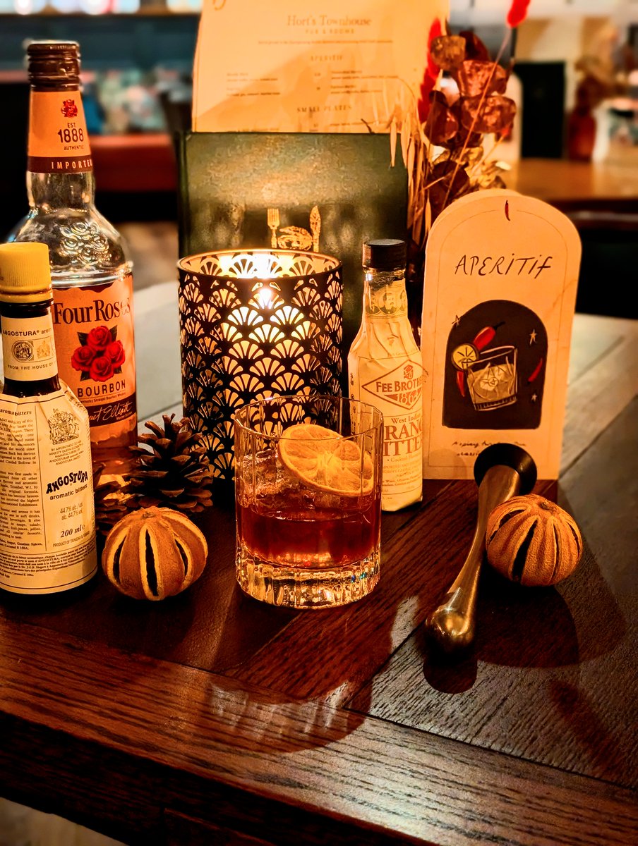 Hort’s Townhouse (@hortstownhouse) on Twitter photo The chill of winter is well and truly here ❄️ 🍂
A classic Old Fashioned is a sure-fire way to warm the soul on these cold evenings... Here's to the lasting appeal of an authentic classic 🥃
#youngs #youngspubs #bristolpubs #wintercocktails #cocktailhour <a href="/youngspubs/">Young's Pubs</a> The chill of winter is well and truly here ❄️ 🍂
A classic Old Fashioned is a sure-fire way to warm the soul on these cold evenings... Here's to the lasting appeal of an authentic classic 🥃
#youngs #youngspubs #bristolpubs #wintercocktails #cocktailhour <a href="/youngspubs/">Young's Pubs</a>