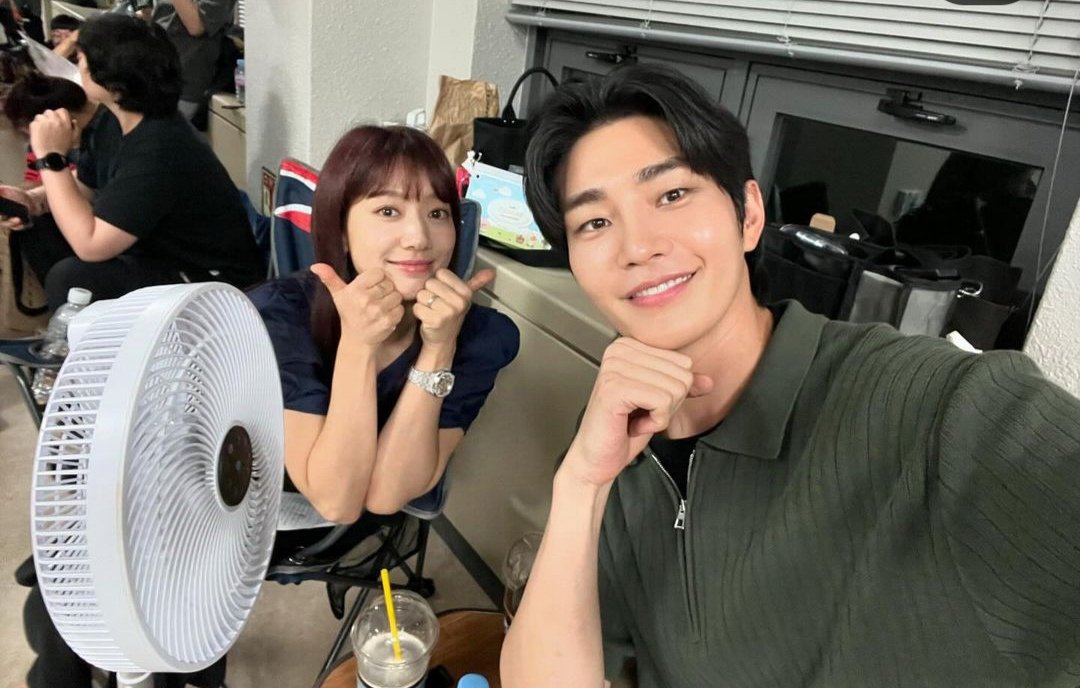 RevgedLoveniai's tweet photo. Bring them back please!😭🥹
#TheJudgeFromHellEp14 #TheJudgeFromHell #ParkShinhye
#KimJaeYoung https://t.co/XTL5tbourp