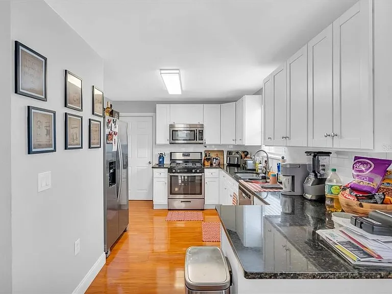 360RealtyTampa's tweet photo. 🏡 Joaquin Jaramillo's listing at 3005 Ybor St is charming and located in one of Tampa's most vibrant historic neighborhoods! 🌴✨ Don’t miss the chance to own a piece of Ybor City. For more information, contact Joaquin at Joaquin@360RealtyTampa.com. https://t.co/terFW8wvJ6